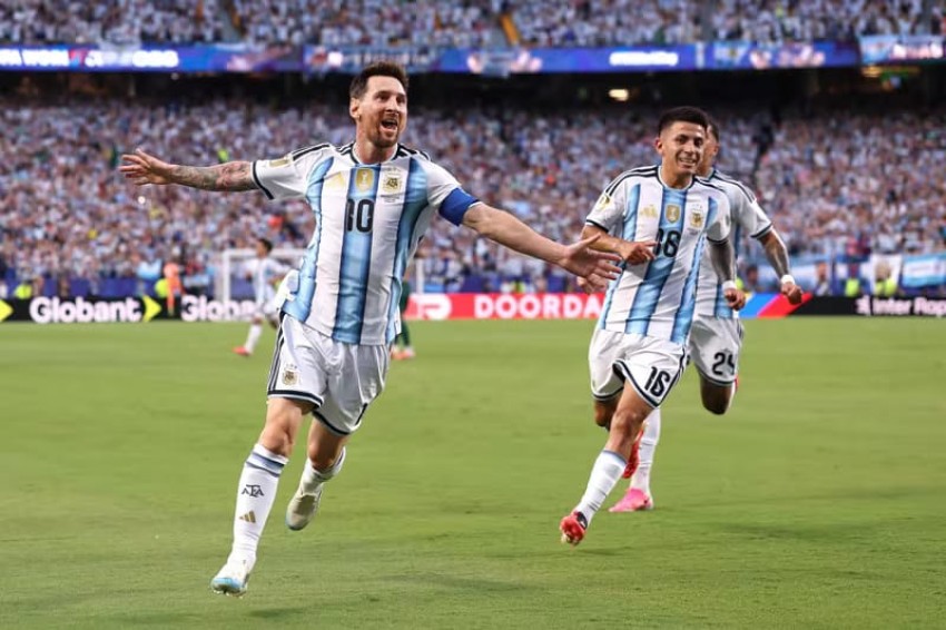 Lionel Messi Cetak Hat-trick dan Pecahkan Rekor Gol Piala Dunia, Argentina Gilas Aljazair 3-0