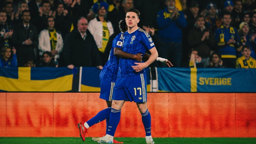 Duo Arsenal dan Liverpool Seharga Rp3,78 Triliun Dipermalukan oleh Aksi Memukau Striker Rp340 Miliar asal Belanda