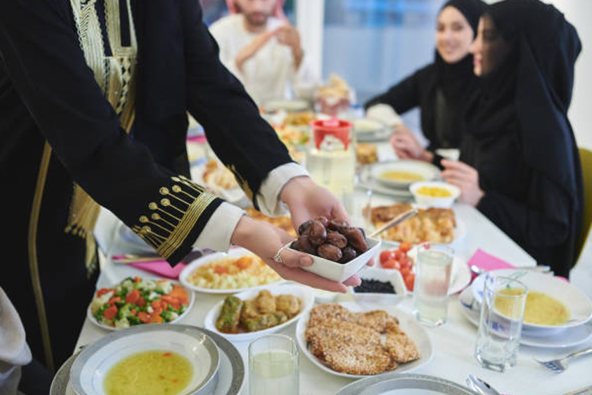 Doa Malaikat bagi Mereka yang Sedang Sahur: Mengurai Nalar Medis Makan Sahur
