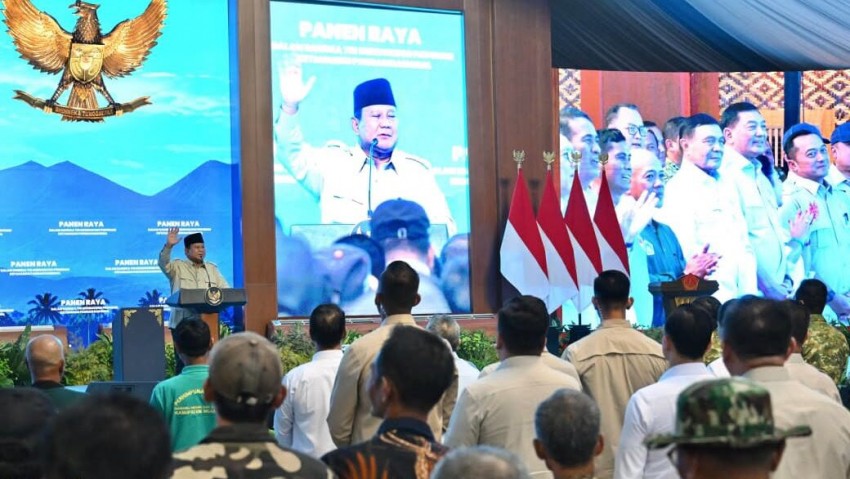 Presiden Indikasikan Kurangi Anggaran Pertahanan dan Polri untuk Hapus Kemiskinan