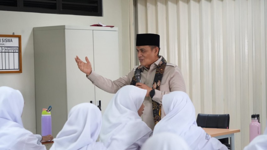 Wamenag Romo Syafi'i Sebut Pendidikan Jadi Prioritas, Revitalisasi Madrasah Terus Dipercepat
