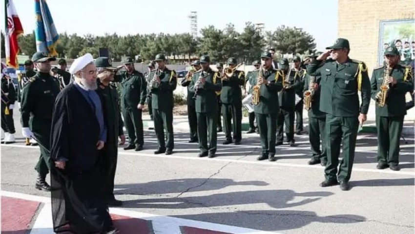Iran Melawan Balik AS di Tengah Serangan Regional yang Memanas