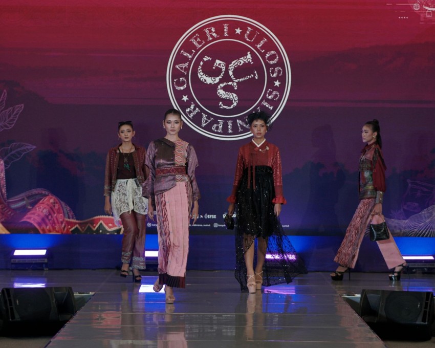 Medan Fashion Trend 2026 Sukses Digelar, 520 Karya dari 43 Desainer Menampilkan Kekayaan Wastra Nusantara