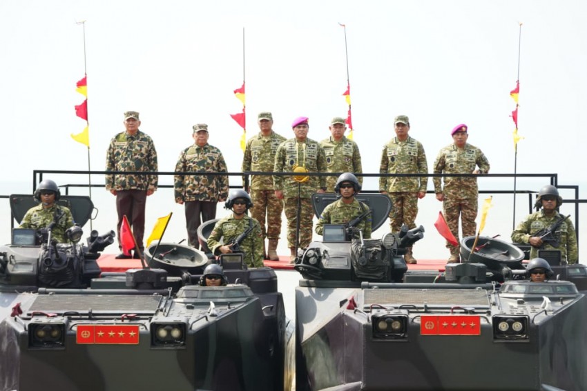 Perkuat Sinergitas, TNI AL Angkat Menhan dan Wapang TNI sebagai Warga Kehormatan Korps Marinir