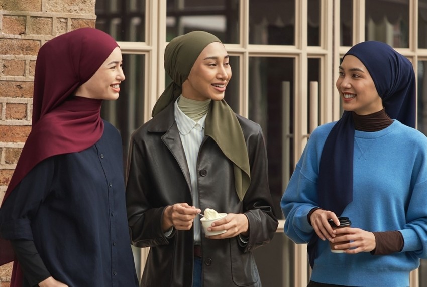 Koleksi Hijab Uniqlo Malaysia Tuai Kontroversi, Gaya Turban Jadi Sorotan