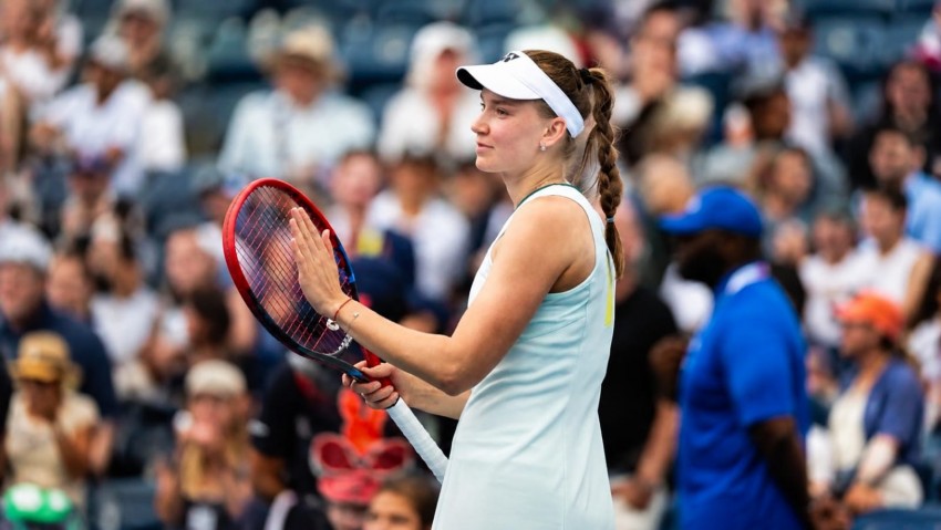 Rybakina Kalahkan Samsonova dan Lolos ke Perempat Final Toronto Open