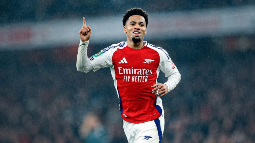 Myles Lewis-Skelly Beri Sinyal Tegas ke Arsenal soal Masa Depan Usai Cetak Gol ke Gawang Como