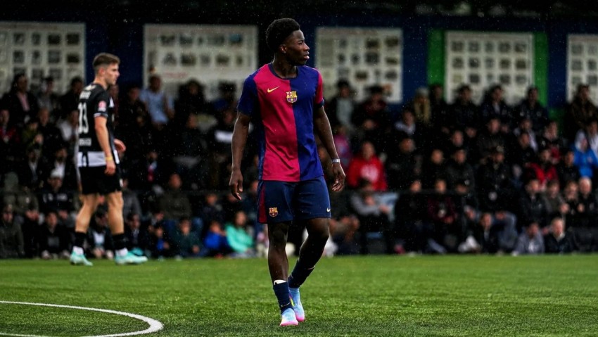 Hansi Flick Pertimbangkan Peran Baru untuk Ebrima Tunkara di Barcelona