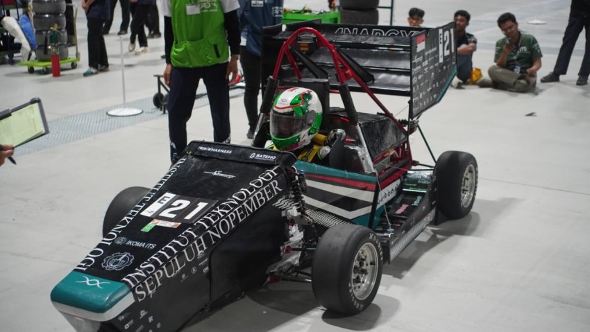 Spektakuler, Tim Anargya ITS Borong Tiga Gelar Juara di FSAE Japan
