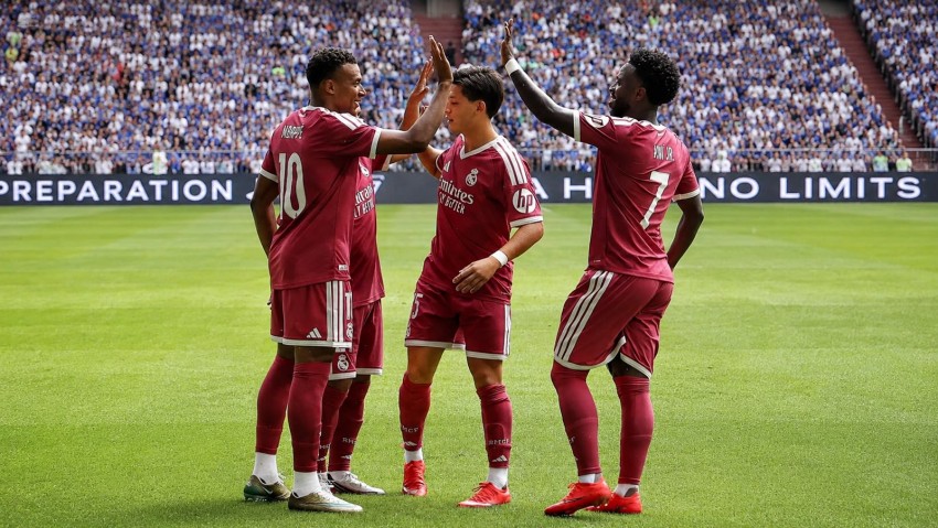 Schalke 0-3 Real Madrid: Mbappe Cetak Gol, Yan Diomande Debut, Jose Mourinho Tak Terkalahkan