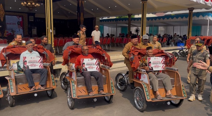 Presiden Prabowo Sumbang Becak Listrik Buat Angkutan Peserta Muktamar NU, Bikin Suasana Makin Meriah
