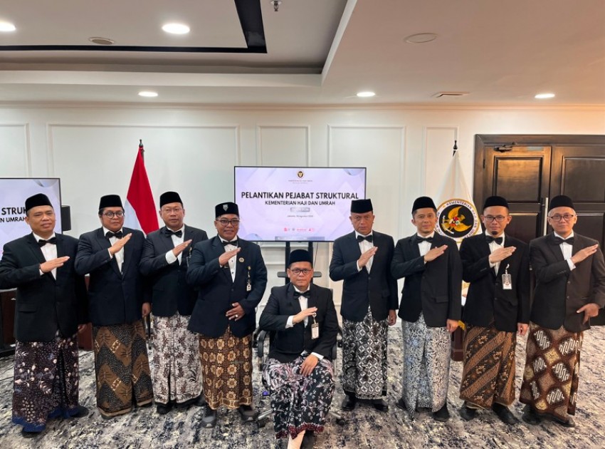 Kemenhaj Lantik Dua Kepala Kantor Daerah, Perkuat Pelayanan Haji dan Umrah