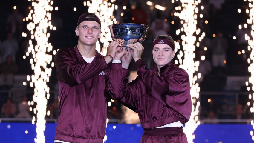 Mensik/Muchova Juara Mix Double US Open, Kalahkan Pasangan Cobolli-Bencic dan Bawa Hadiah 15,5 Miliar