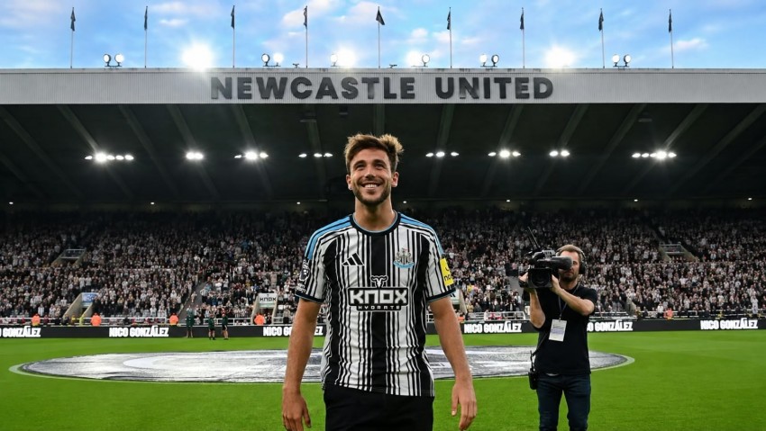 Barcelona Diam Aja Dapat Rezeki Rp34 Miliar Setelah Newcastle United Datangkan Mantan Gelandangnya