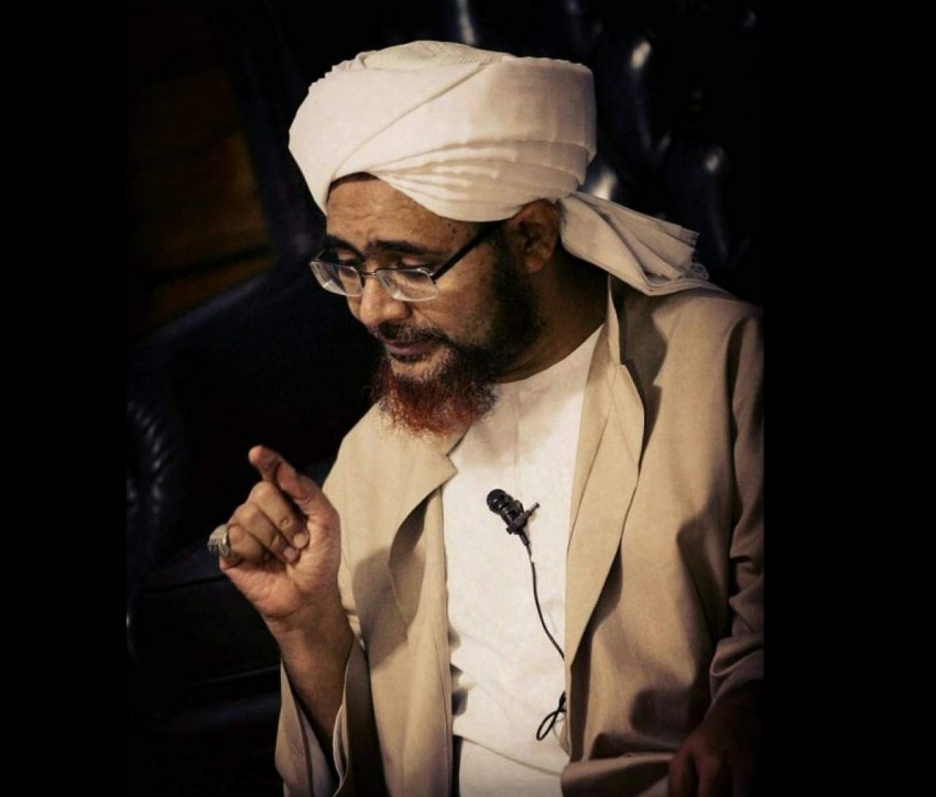 Habib Umar bin Hafiz: Biografi, Dakwah, dan Warisan Keilmuan