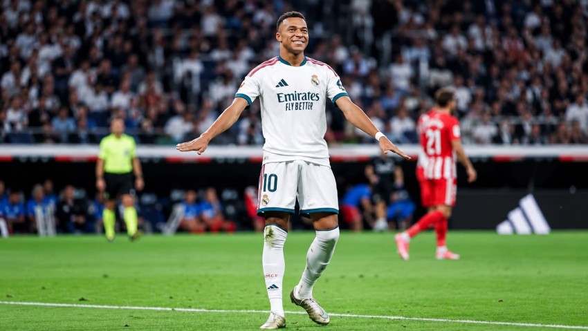 Kylian Mbappe Memuji Lamine Yamal, Tapi Mengaku Dirinya Juga Layak Raih Ballon d'Or