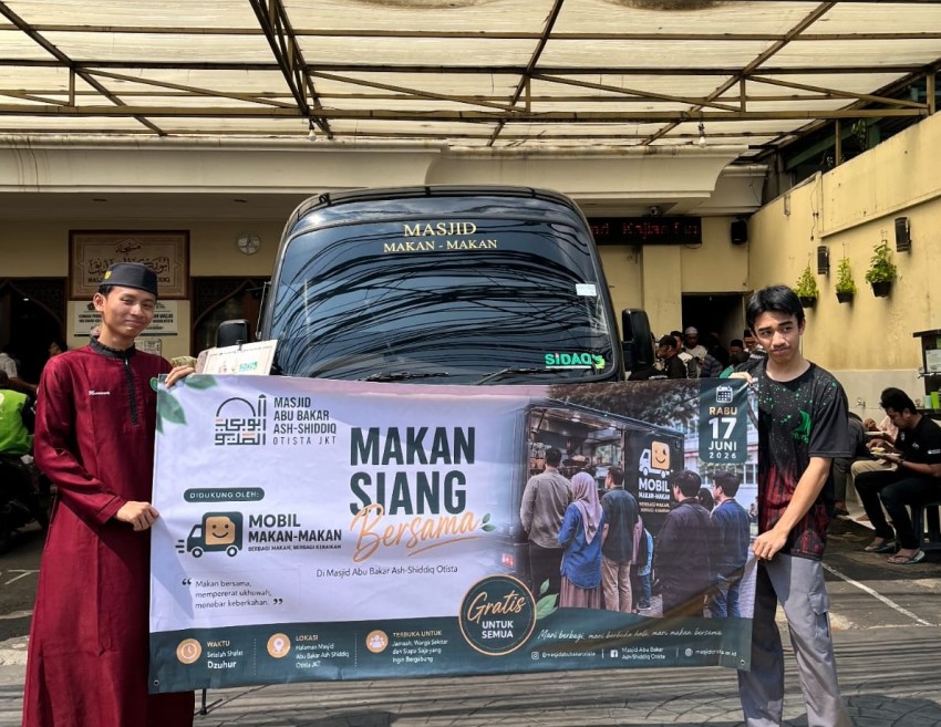 Mobil Makan-Makan, Aksi Berbagi Makanan Gratis dari Masjid ke Masjid