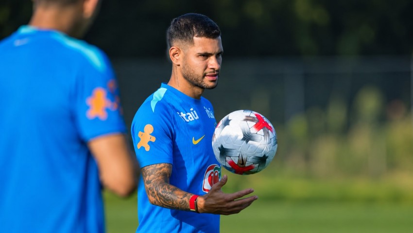 Bruno Guimaraes Yang Berbandrol 1,6 Triliun Sebut Dua Klub yang Ingin Dijadikan Tempat Berlabuh