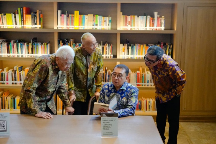 Fadli Zon Resmikan Perpustakaan Danantara di Museum Nasional, Intip Koleksinya