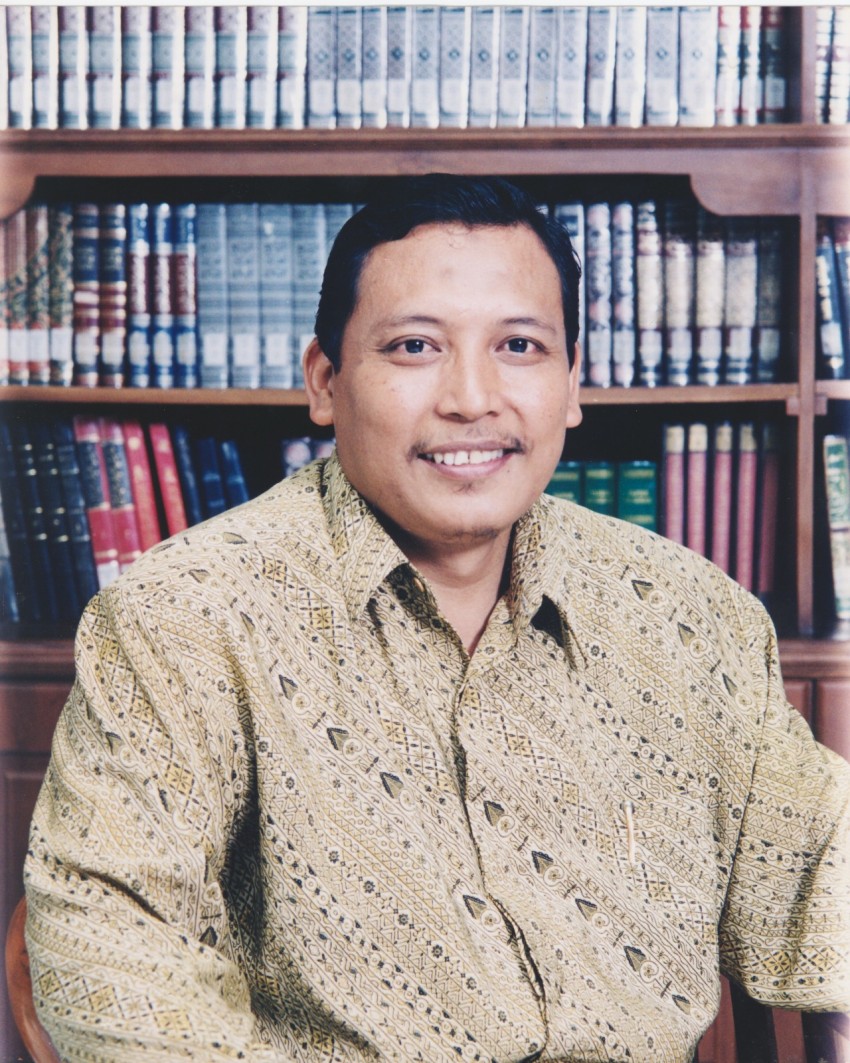 Menurunkan Ego, Menyelamatkan Pasar: Mengapa Ekonom Harus Mawas Diri?