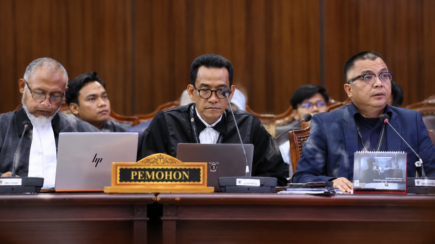 Denny Indrayana Cs Bakal Geruduk Senayan, Dorong Pemakzulan Gibran Usai Putusan MK