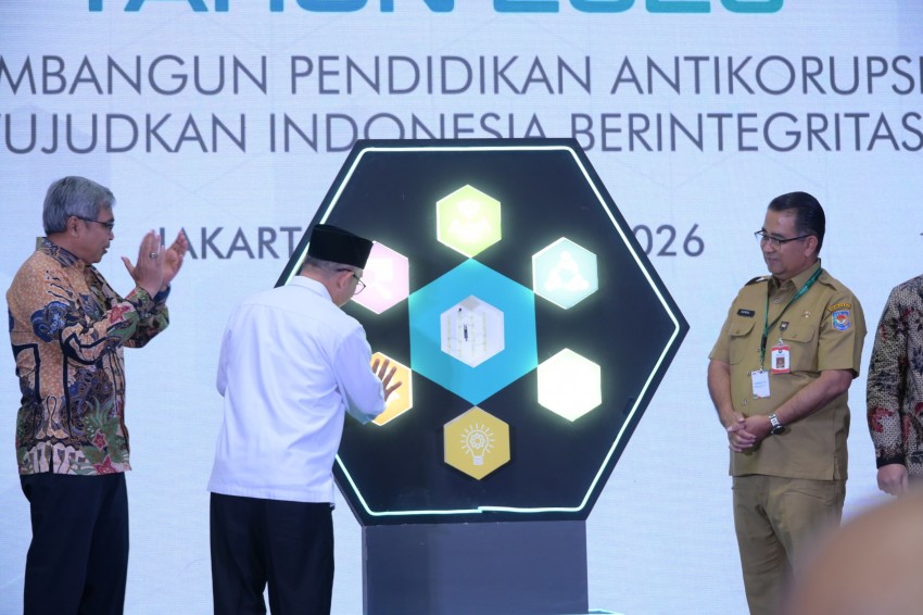 Membangun Integritas Pendidikan Melalui Pembenahan Sistem dan Transparansi Layana Publik