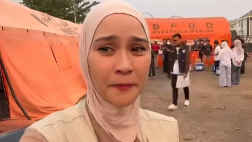 Jadi Relawan Karhutla, Zaskia Adya Mecca Tak Berhenti Menangis
