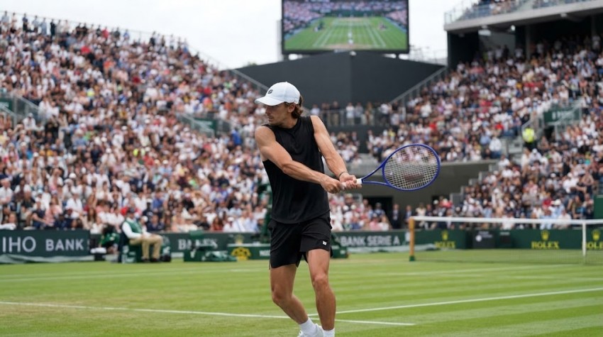 De Minaur Sukses Singkirkan  Machac di Babak Pertama Wina ATP500