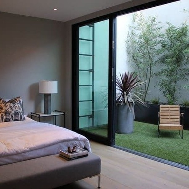 Rileksasi Maksimal lewat Desain Patio Dalam Kamar Tidur
