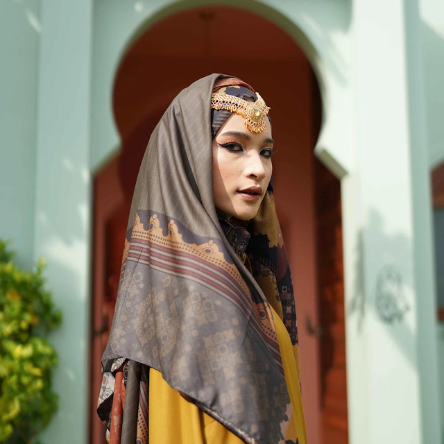 Rilis Lini Hijab Terbaru, Deenay Usung Kehangatan ala Maroko