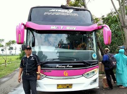 Keluar dari PNS, Muslim Ini Sukses Jalankan Bisnis PO Bus