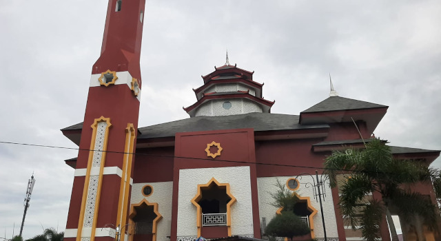 Masjid Cheng Hoo Makassar,  Duet Tiongkok dan Timur Tengah Gaya Modern