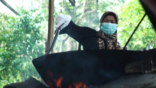 Kopi Nipah Panjang, Lewat Sungai Menembus Pasar