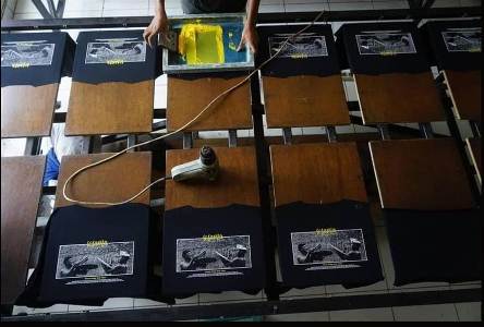 Interisti Ini Sikat Peluang Sablon Kaos, Ekspor ke Luar Negeri