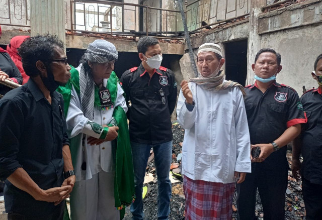 Fans Roma Irama Sumsel Bantu Korban Kebakaran Ponpes di Banyuasin