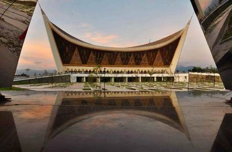 Destinasi Wisata Halal Sumatera Barat yang Menarik Dikunjungi