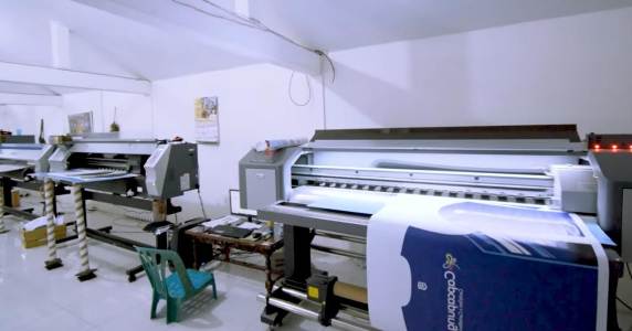 Anak Desa Ini Sukses Bisnis Pakaian Olahraga Hingga Kancah Internasional