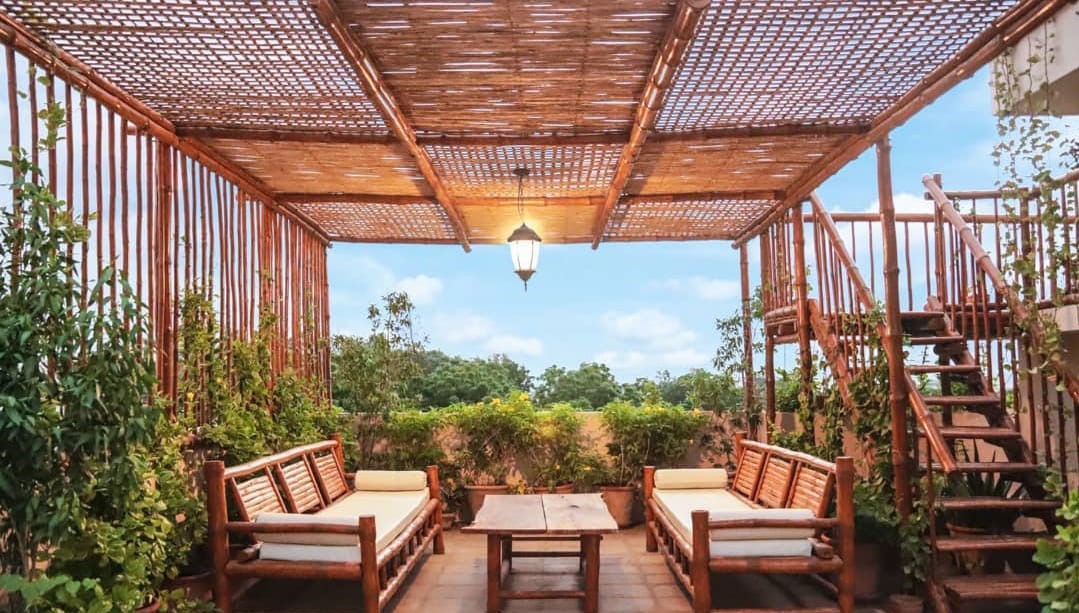 Manfaatkan Atap Rumah Jadi Rooftop Garden untuk Tempat Santai