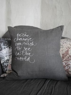 Intip 5 Motif Cushion yang Bisa Bikin Cantik Rumah