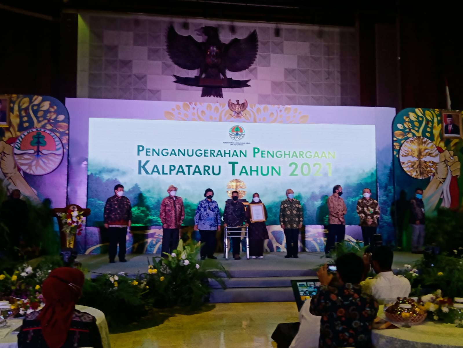 Ditengah Keterbatasan Fisik, Ali Topan Raih Kalpataru