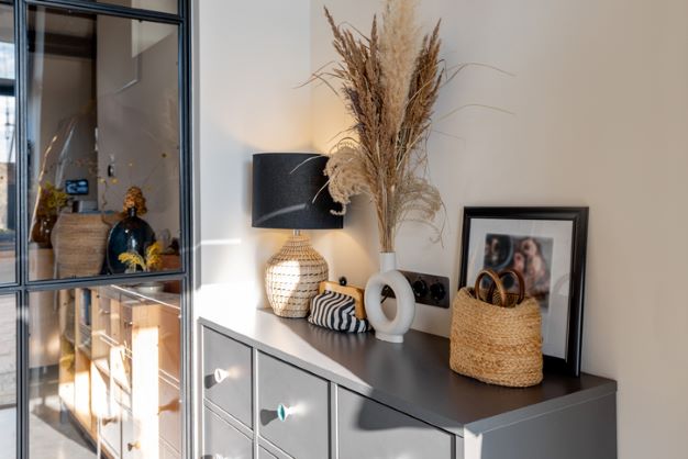 7 Cara Menata Foyer Rumah Terlihat Menarik dan Memberi Kesan Ramah