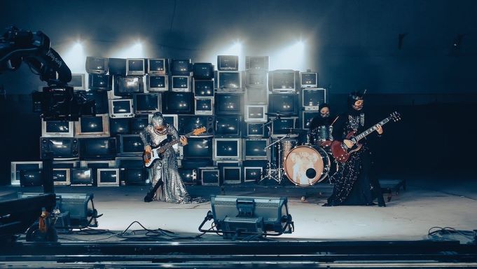 Berawal dari Madrasah, Band Metal Berhijab 