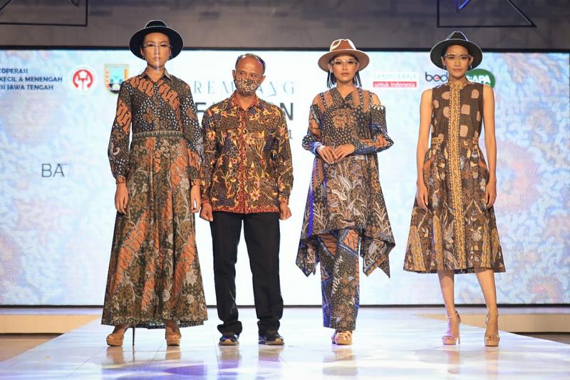 Batik Lasem jadi Ikon Rembang Fashion Parade 2021
