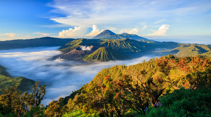 Ini 5 Wisata Pegunungan di Indonesia yang Wajib Didatangi