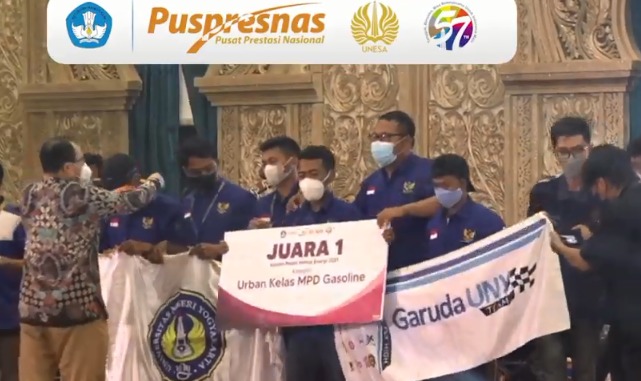 Tim  Garuda UNY Juara Kontes Mobil Hemat Energi 2021