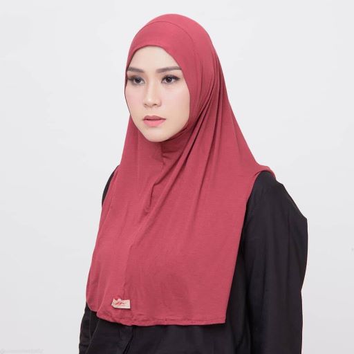 Laris Terjual, 9 Artis Ini Punya Label Hijab yang Populer di Kalangan Muslimah