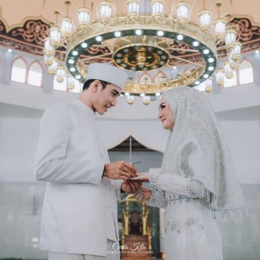 12 Artis yang Nikah di Tahun 2021, Nomor 7 Presiden Jadi Saksi