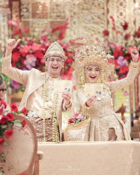 12 Artis yang Nikah di Tahun 2021, Nomor 7 Presiden Jadi Saksi