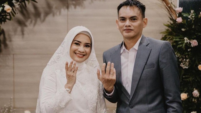 12 Artis yang Nikah di Tahun 2021, Nomor 7 Presiden Jadi Saksi
