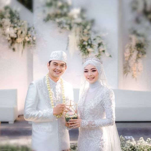 12 Artis yang Nikah di Tahun 2021, Nomor 7 Presiden Jadi Saksi